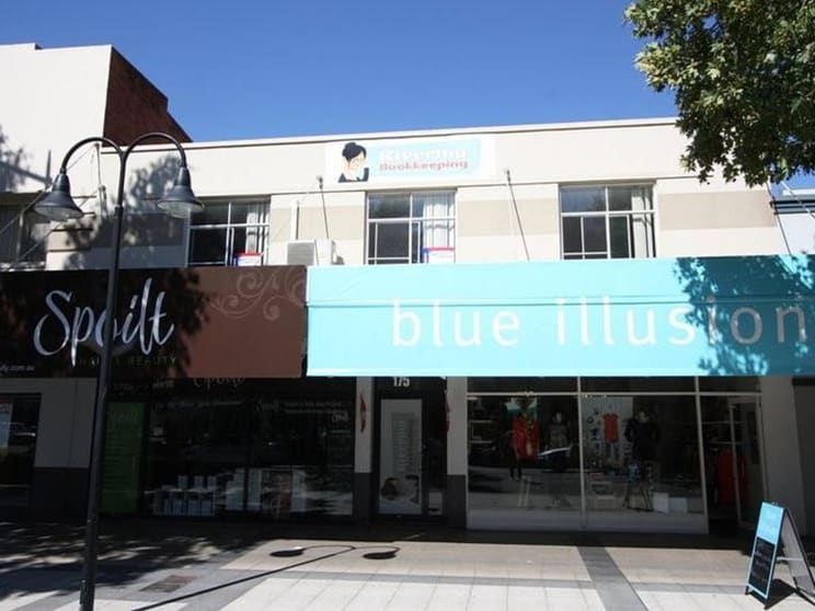 Click to view all images Upstairs 175 Baylis Street Wagga Wagga NSW 2650 - Image 2