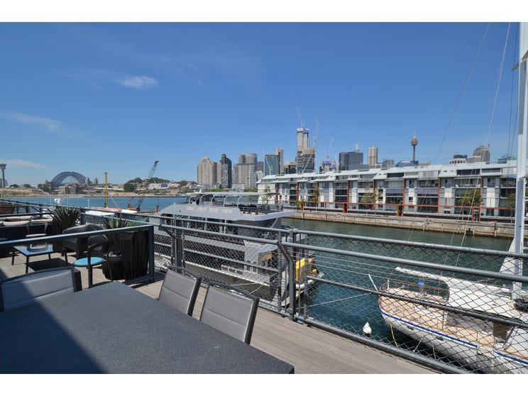 Click to view all images Pyrmont NSW 2009 - Image 1