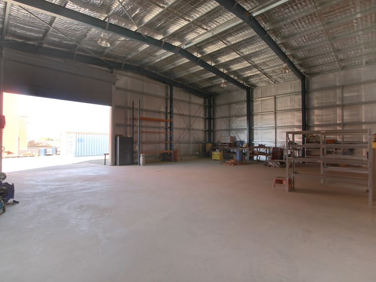 Click to view all images 23 Pinnacles Street Wedgefield WA 6721 - Image 2
