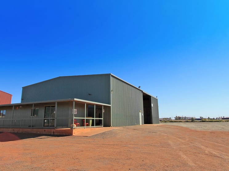 Click to view all images 22 Shovelanna Street Newman WA 6753 - Image 1
