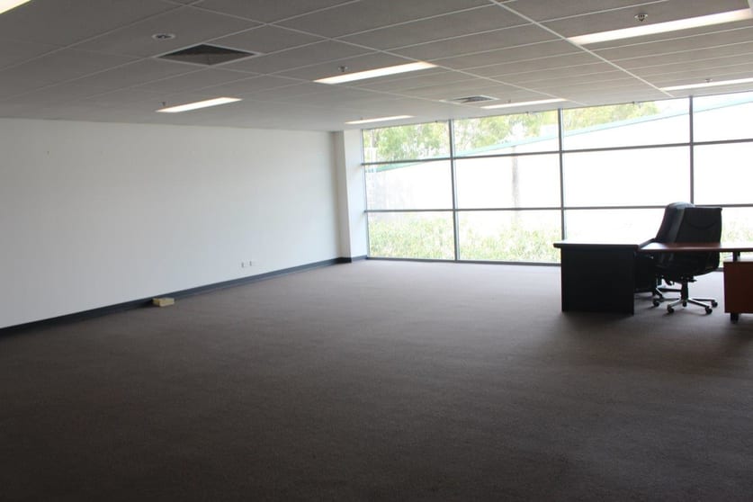 Click to view all images 5a/5 Gladstone Road Castle Hill NSW 2154 - Image 2