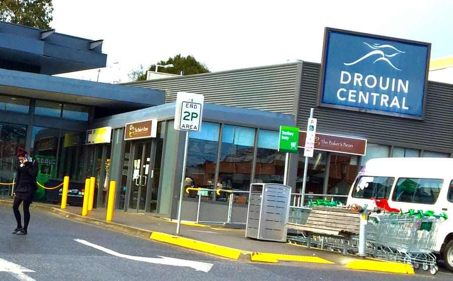 Click to view all images Shop 4 /72-100 Young Street Drouin VIC 3818 - Image 1