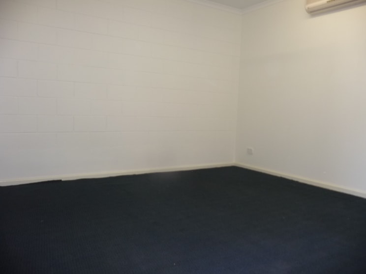 Click to view all images 10/128 Coonawarra Road Winnellie NT 0820 - Image 3