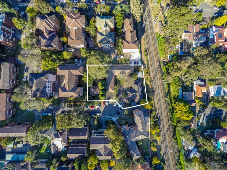 Click to view all images 10 -12 -14 Moani Avenue Gymea NSW 2227 - Image 2