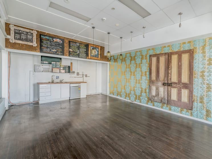 Click to view all images Shop 5/20-26 Addison Street Shellharbour NSW 2529 - Image 3