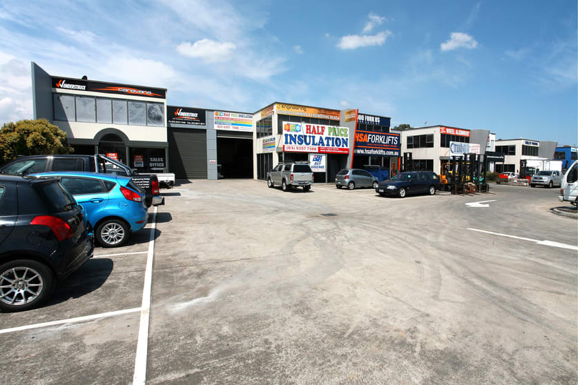 Click to view all images Unit 2/1880 Hume Highway Campbellfield VIC 3061 - Image 2