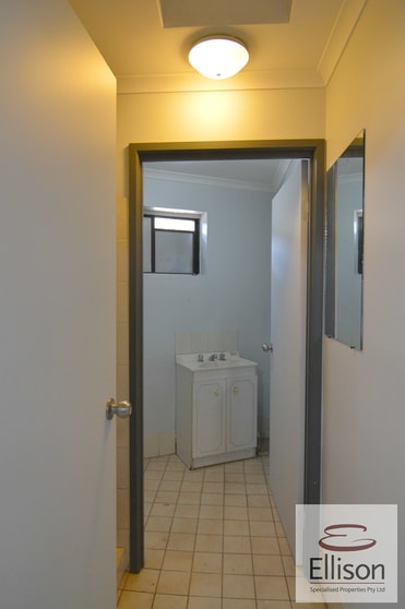 2/201 Nerang Road Southport QLD 4215 - Image 3