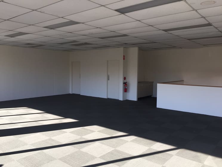 Click to view all images Level 1, 6/207 Young Street Waterloo NSW 2017 - Image 3