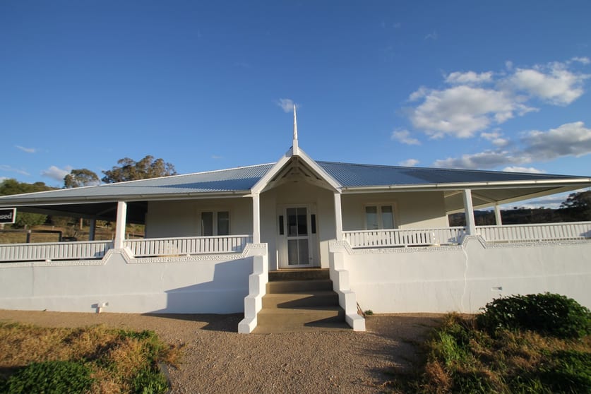 Click to view all images 10 Horse Flat Lane Mullamuddy NSW 2850 - Image 1