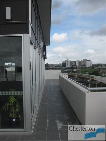 Click to view all images Woolloongabba QLD 4102 - Image 2
