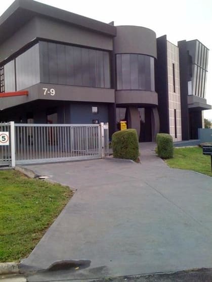 Click to view all images Suite 6/7-9 Mallett Road Tullamarine VIC 3043 - Image 1