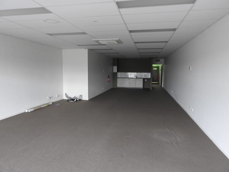 Click to view all images 1/94 Nepean Highway Mentone VIC 3194 - Image 3