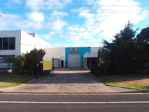 Click to view all images 13 Grace Street Cranbourne VIC 3977 - Image 2