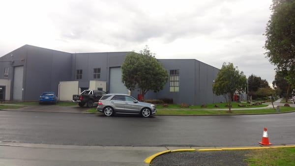 Click to view all images 2/10 Turbo Drive Bayswater VIC 3153 - Image 1