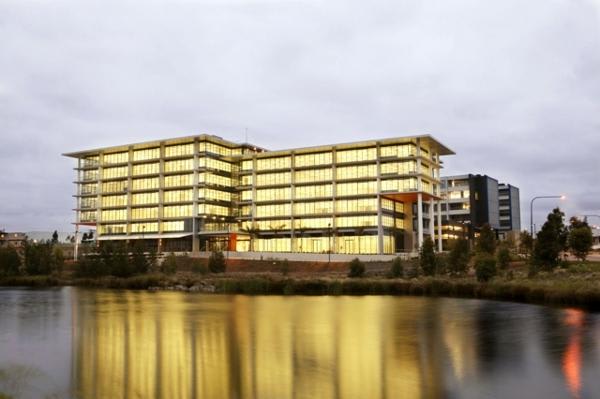 Click to view all images 2.11/5 Celebration Drive Bella Vista NSW 2153 - Image 2
