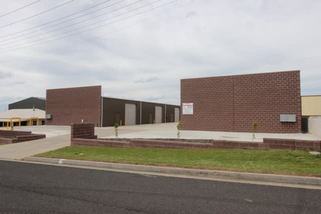 Click to view all images 65 Corporation Ave Bathurst NSW 2795 - Image 1