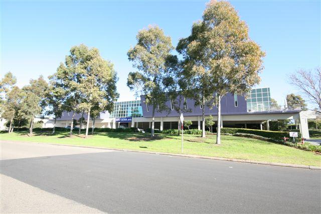Click to view all images 3/3 Salisbury Road Castle Hill NSW 2154 - Image 1
