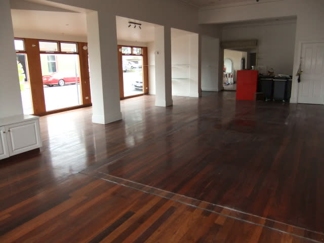 Click to view all images 2/2 James Street Mount Gambier SA 5290 - Image 2