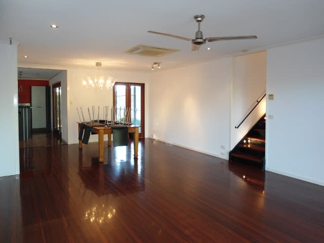 Click to view all images 33 THOMPSON STREET Aitkenvale QLD 4814 - Image 2