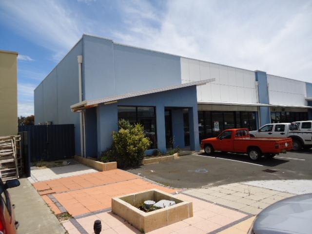 Click to view all images U2/20 MacKinnon Way East Bunbury WA 6230 - Image 1