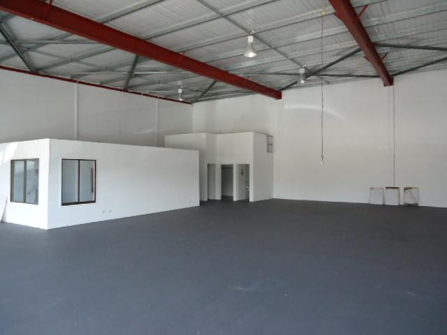 Click to view all images U2/20 MacKinnon Way East Bunbury WA 6230 - Image 3