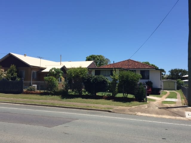 Click to view all images 21 and 23 Dohles Rocks Road Kallangur QLD 4503 - Image 3