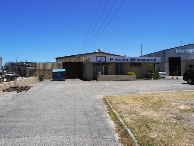 Click to view all images 70 Division Street (Left Hand Side) Welshpool WA 6106 - Image 2