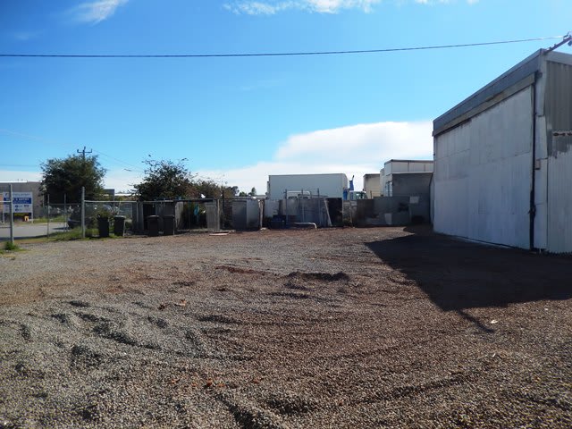 Click to view all images 36 Tennant Street Welshpool WA 6106 - Image 3
