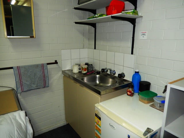 Click to view all images 15 Belgravia Street Belmont WA 6104 - Image 3