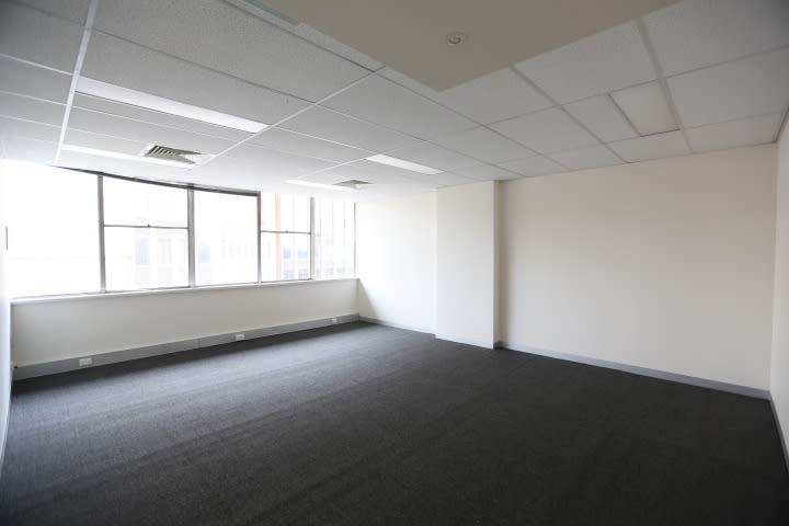 Click to view all images Suite 4.05/372 Albert Street East Melbourne VIC 3002 - Image 3