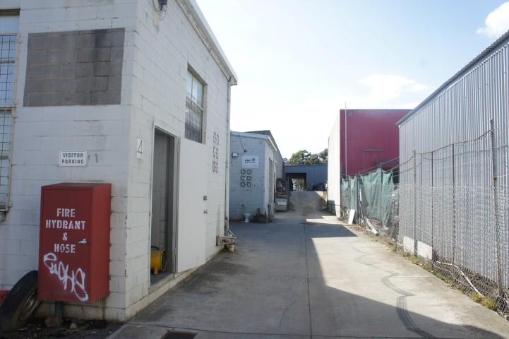 Click to view all images 5 & 6 23 Peel Street Eltham VIC 3095 - Image 2