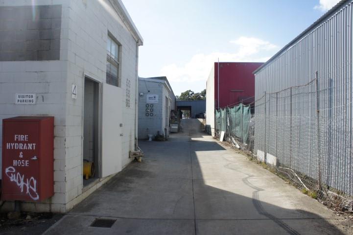 Click to view all images 5 & 6 23 Peel Street Eltham VIC 3095 - Image 3