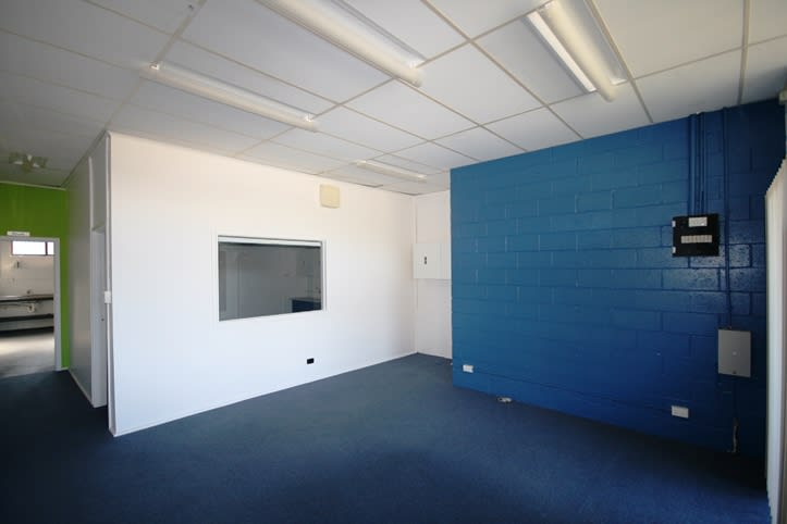 Click to view all images 5/59 Kingswood Road Engadine NSW 2233 - Image 2