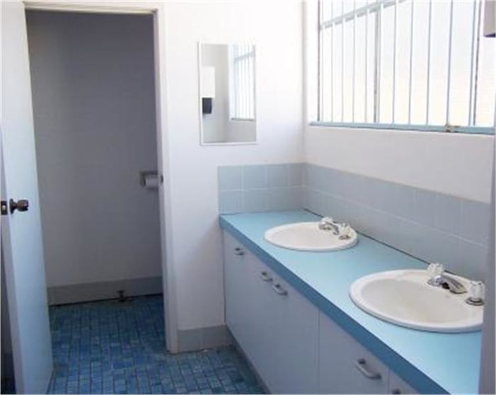Click to view all images Currumbin QLD 4223 - Image 3