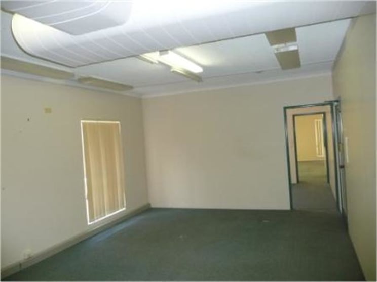 Click to view all images 76 Park Road Woolloongabba QLD 4102 - Image 3