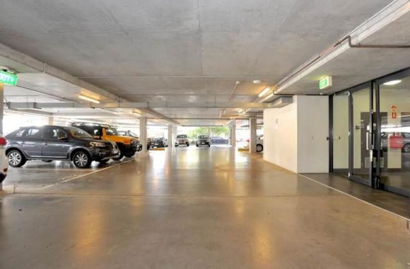 Click to view all images 202 Jells Road Wheelers Hill VIC 3150 - Image 3