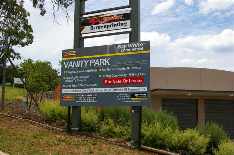 Click to view all images Unit 2/82 Vanity Street Toowoomba City QLD 4350 - Image 2