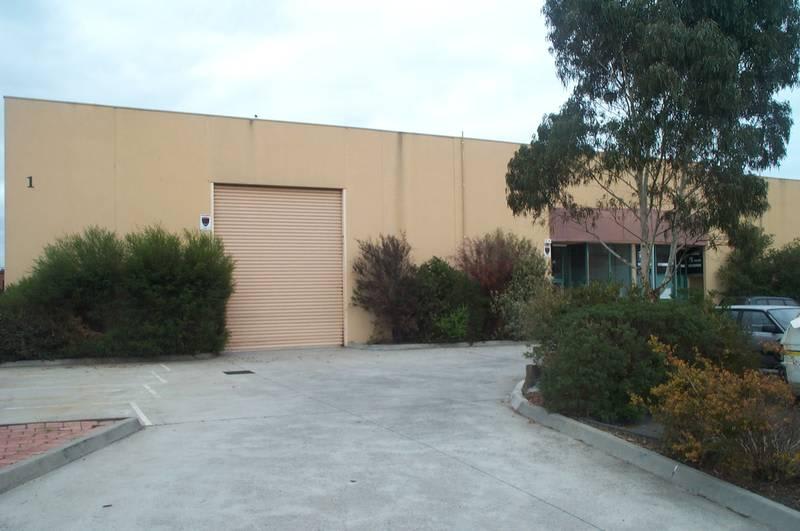 Click to view all images 1/136 Cochranes Road Moorabbin VIC 3189 - Image 1