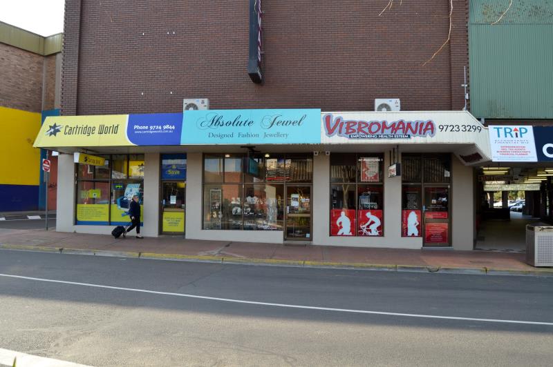 Click to view all images 3-5 Hewish Road Croydon VIC 3136 - Image 2