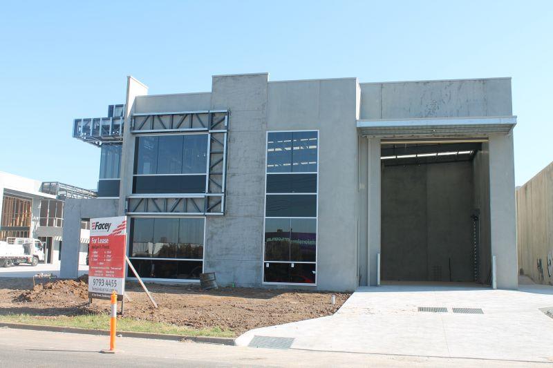 Click to view all images Unit 7/8-14 Melverton Drive Hallam VIC 3803 - Image 1