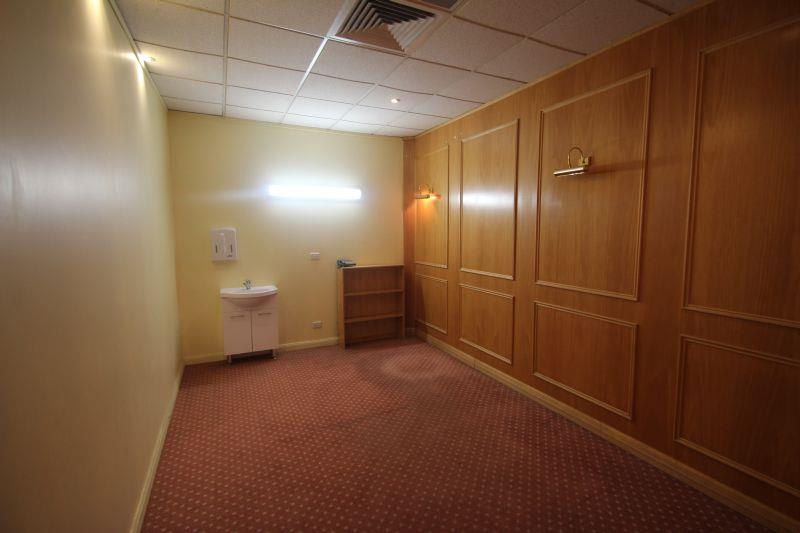 Click to view all images 2/37 Queen Street Auburn NSW 2144 - Image 3