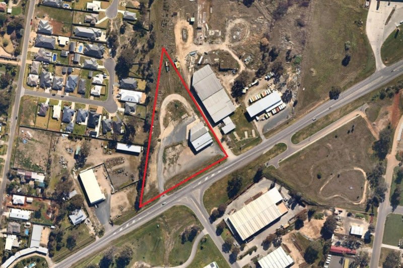 Click to view all images 541 Wagga Road Lavington NSW 2641 - Image 1
