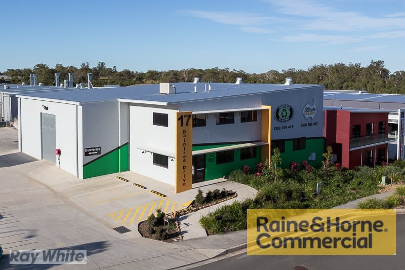 Click to view all images 17 Daintree Drive Redland Bay QLD 4165 - Image 1