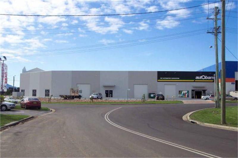 Click to view all images 2 & 2a/1 Durgadin Drv Albion Park NSW 2527 - Image 2
