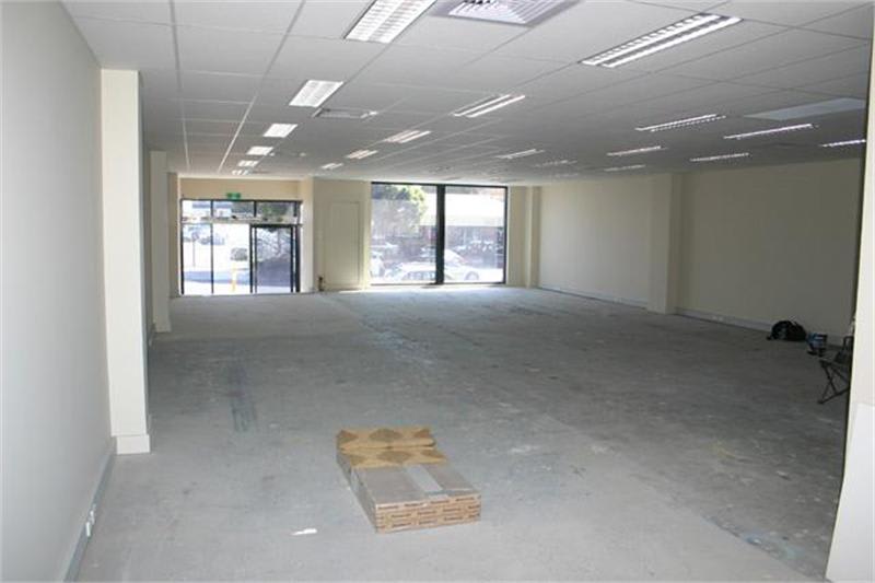 Click to view all images 4 Bayley Street Geelong VIC 3220 - Image 3