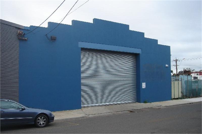 Click to view all images 2 Knighton Avenue Airport West VIC 3042 - Image 1