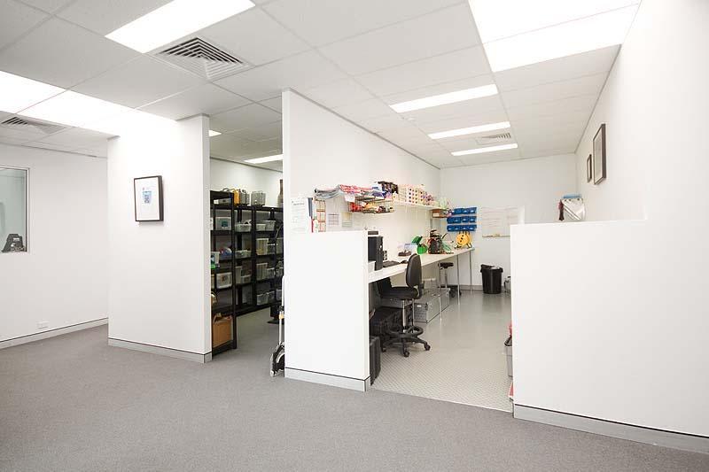 Click to view all images 8/17-23 Myrtle Street North Sydney NSW 2060 - Image 3
