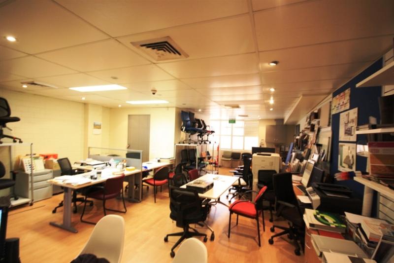 Click to view all images Office, 16 Clearview Place Brookvale NSW 2100 - Image 2