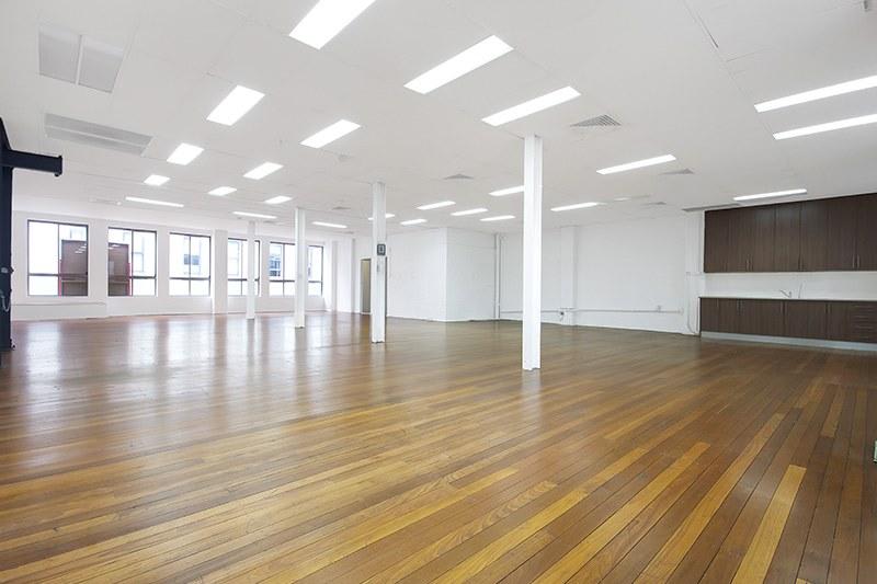 Click to view all images 18 Queen Street Chippendale NSW 2008 - Image 3