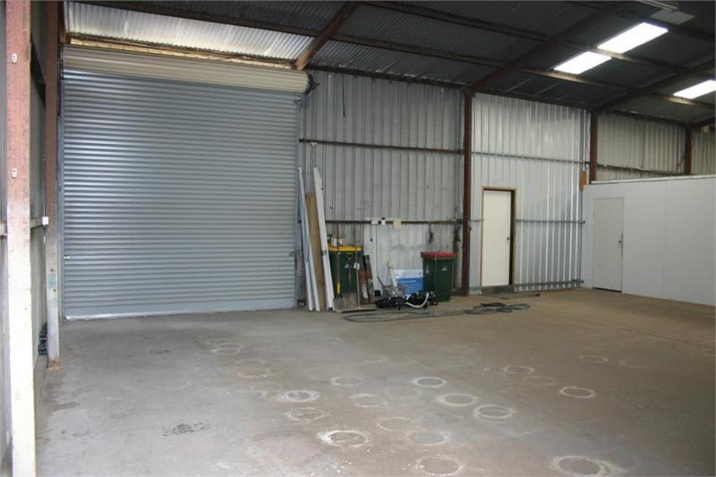 Click to view all images 18 Ayfield Road Para Hills West SA 5096 - Image 3